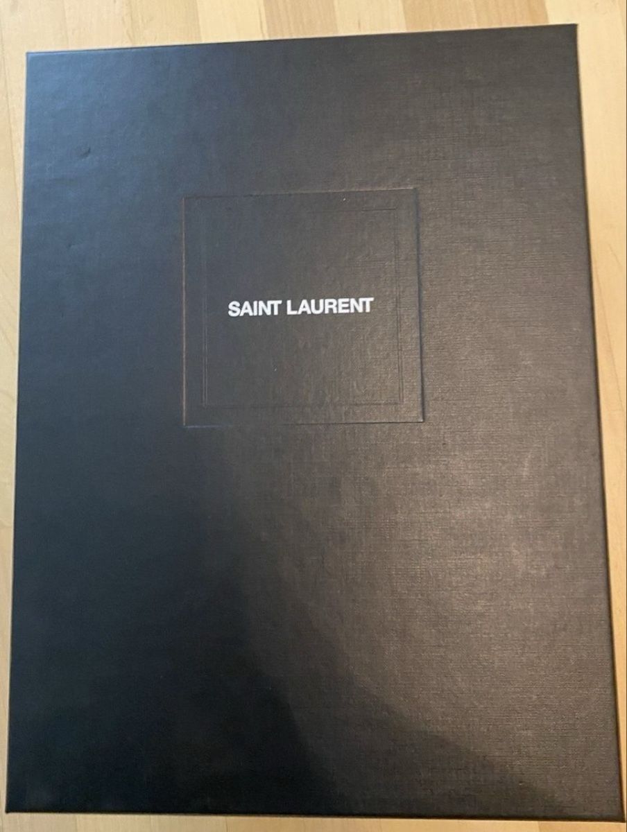 Saint Laurent Chaussures femmes: Saint Laurent Boots 38 – D'occasion à Kilchberg ZH par roz_qcj7 5