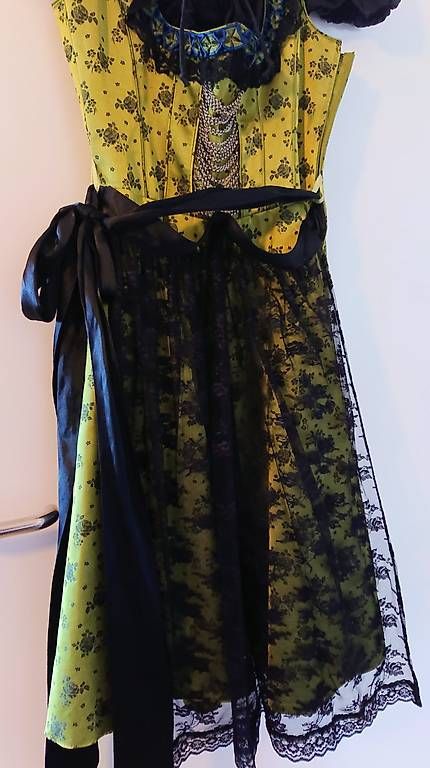 Robes: Damendirndl  – D'occasion à Braunau par anita0403 3