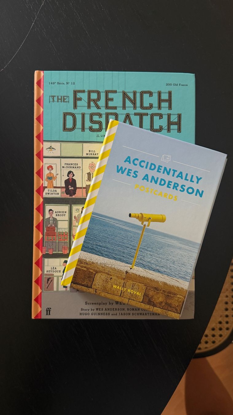 Bücher: Wes Anderson Screenplay and Postcards – Gebraucht aus Zürich von pre_vy7t