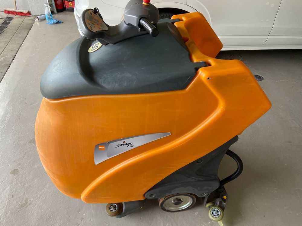 Scheuersaugmaschine TASKI Swingo XP ab 1 CHF! (Gebraucht) in Wuppenau ...