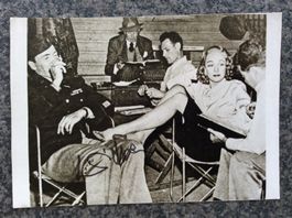 Marlene Dietrich, Original Autogramm auf s/w Foto von 1948
