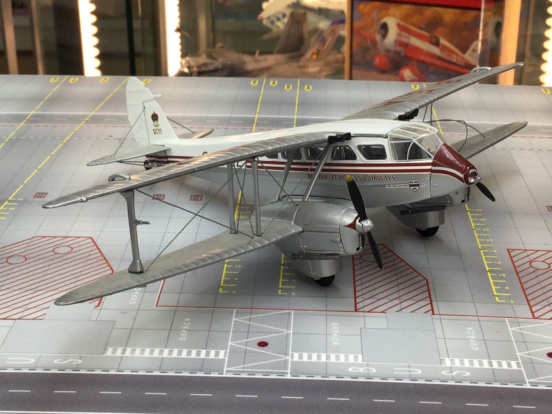 DH.89 Dragon Rapide BEA G-AFEZ, Metallmodell 1:72 (Gebraucht) in ...