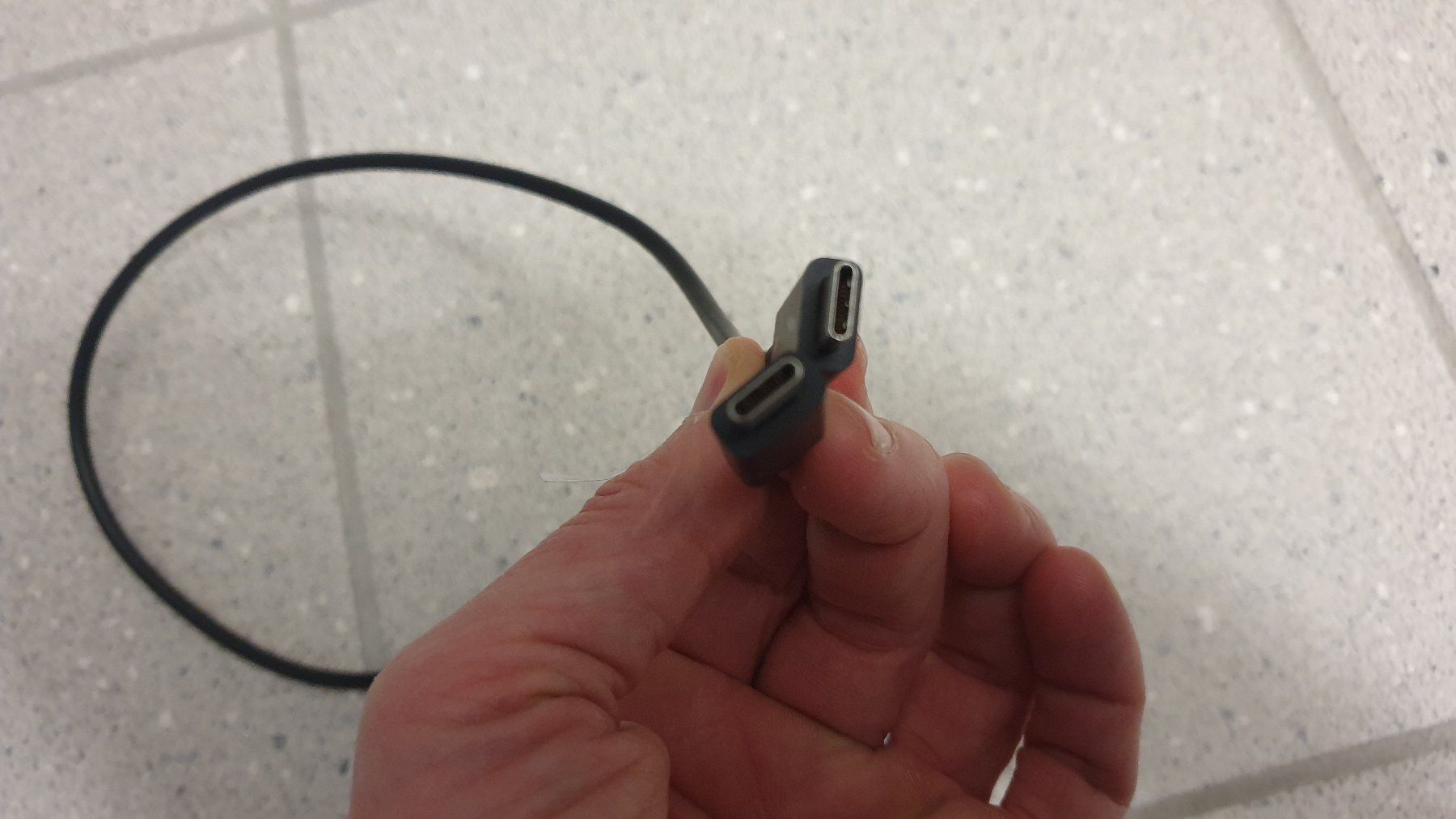 Cavi: USB-C auf USB-C Kabel (73cm, schwarz) – Usato da Stäfa venduto da Supertramp73 2