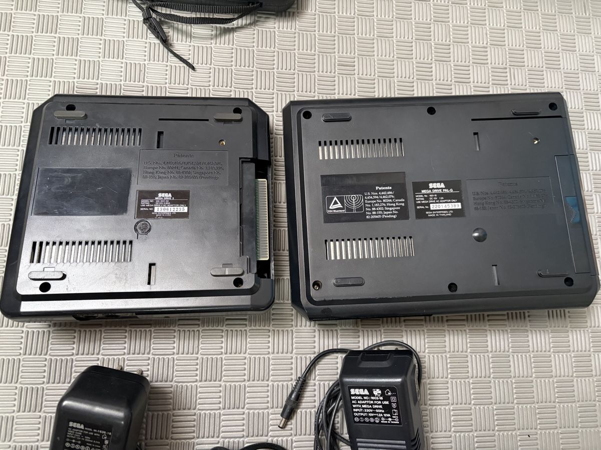 Sega Konsolen: Lot de consoles Sega Mega Drive – Defekt aus Morges von Marlporto 1