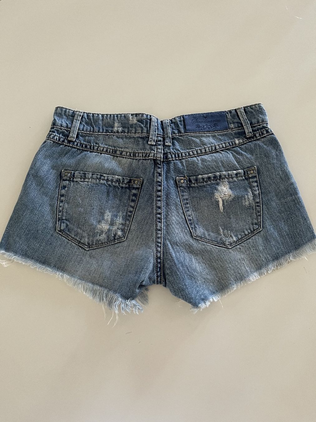 Stradivarius Jeans: Stradivarius Denim Shorts Gr 36 – Usato da Basel venduto da JJ.Elena 2