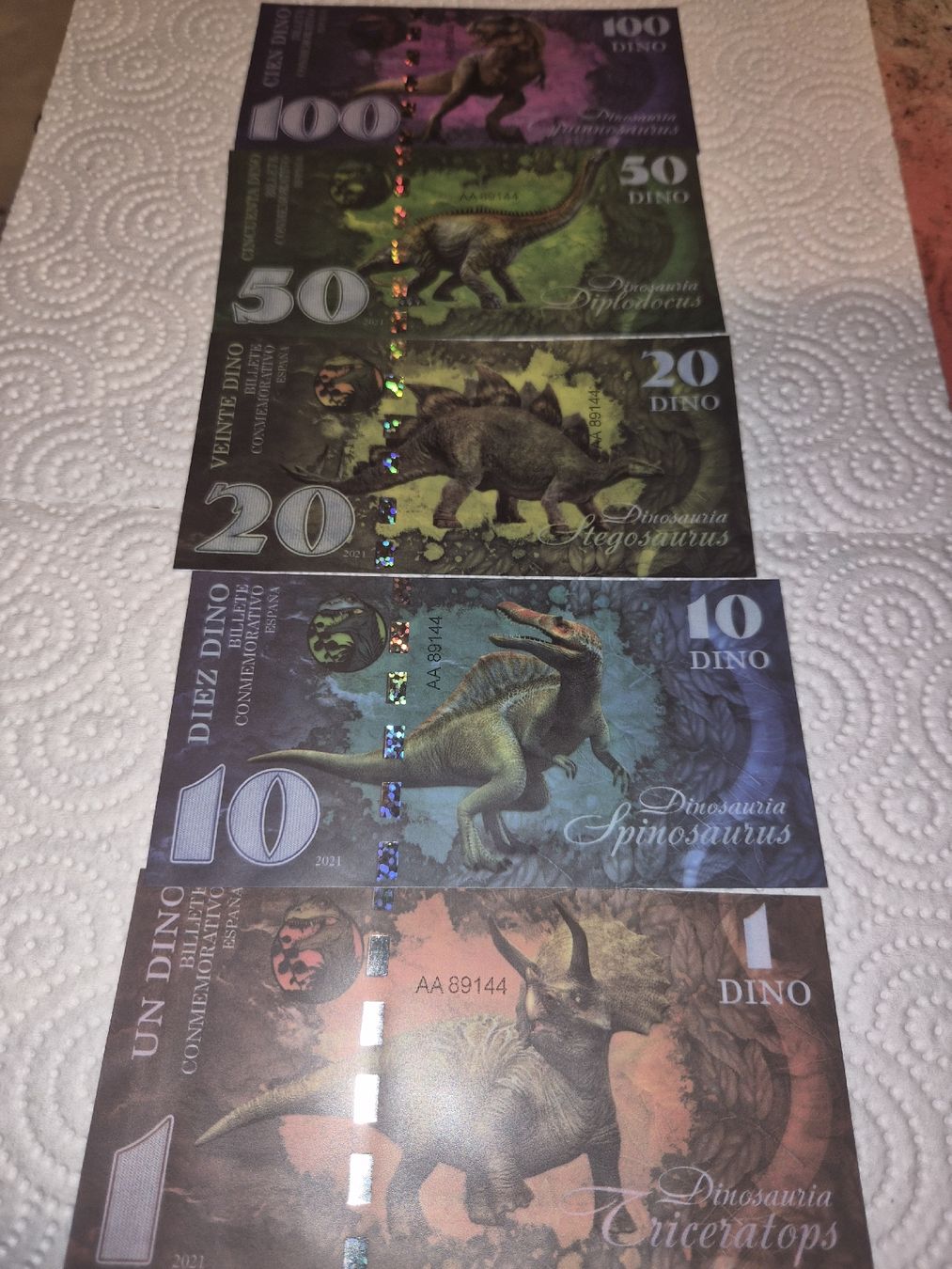 Banknoten: lot de 5 billets commémorarif dinosaure – Neu (gemäss Beschreibung) aus Senèdes von hen_fw8b 1