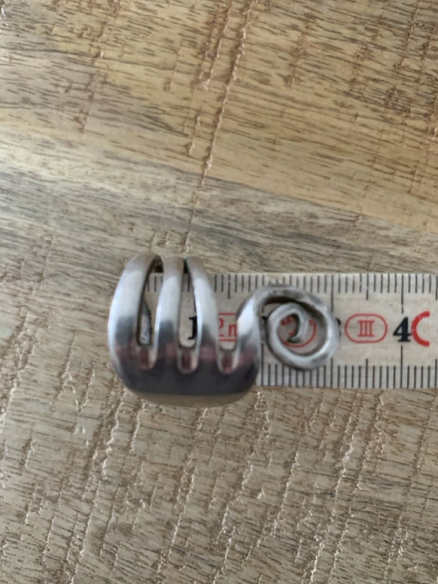 Anelli: Fingerring aus Silberbesteck – Usato da Laupen BE venduto da nipejena 1