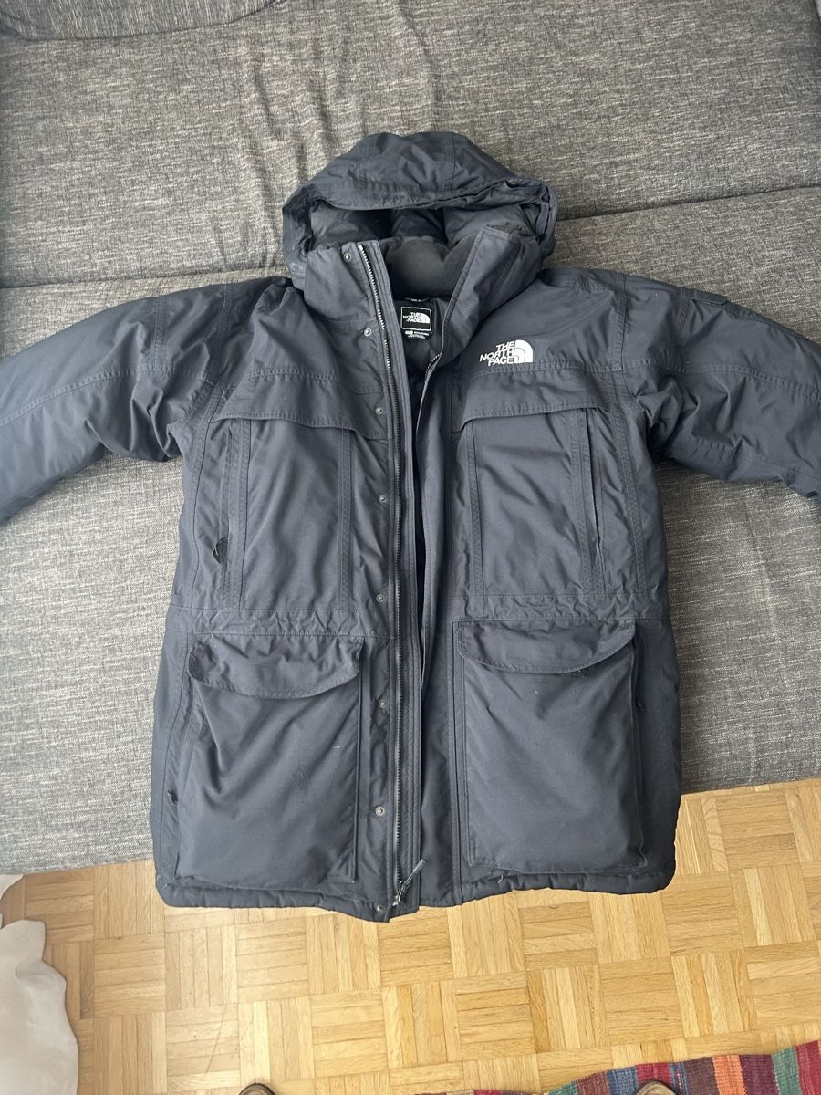 North Face Giacche: The North Face Daunen Winterjacke – Usato da Basel venduto da StudioK