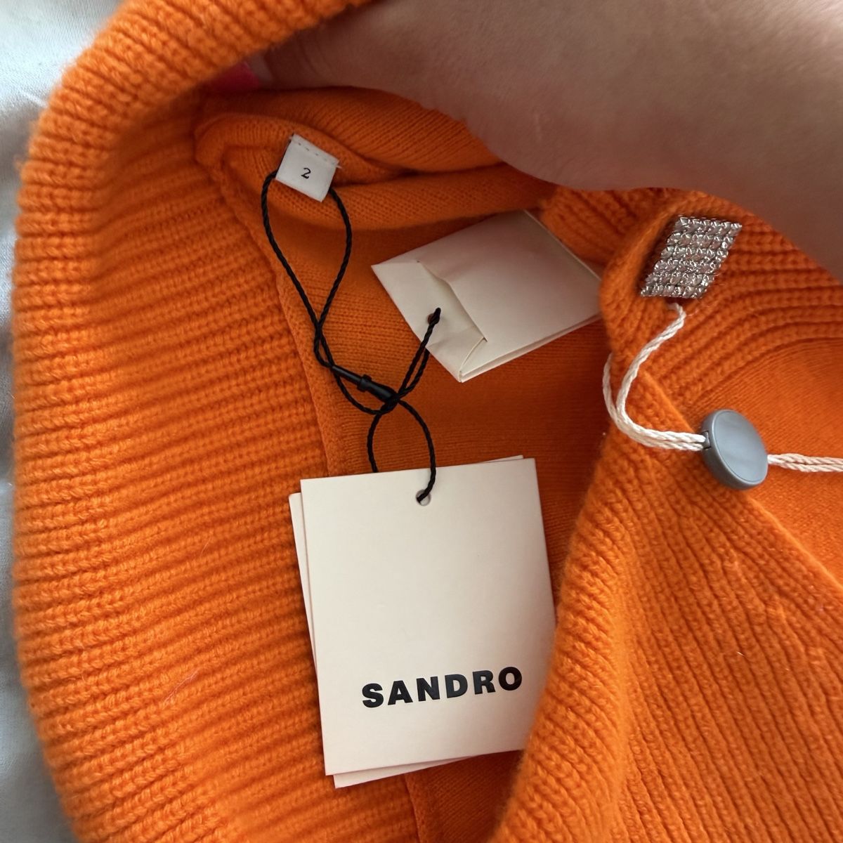 Sandro Pulls & Sweat-shirts: Pullover SANDRO orange Grösse 2 neu mit Etikett – Neuf (Voir description) à Emmen par mak31 3