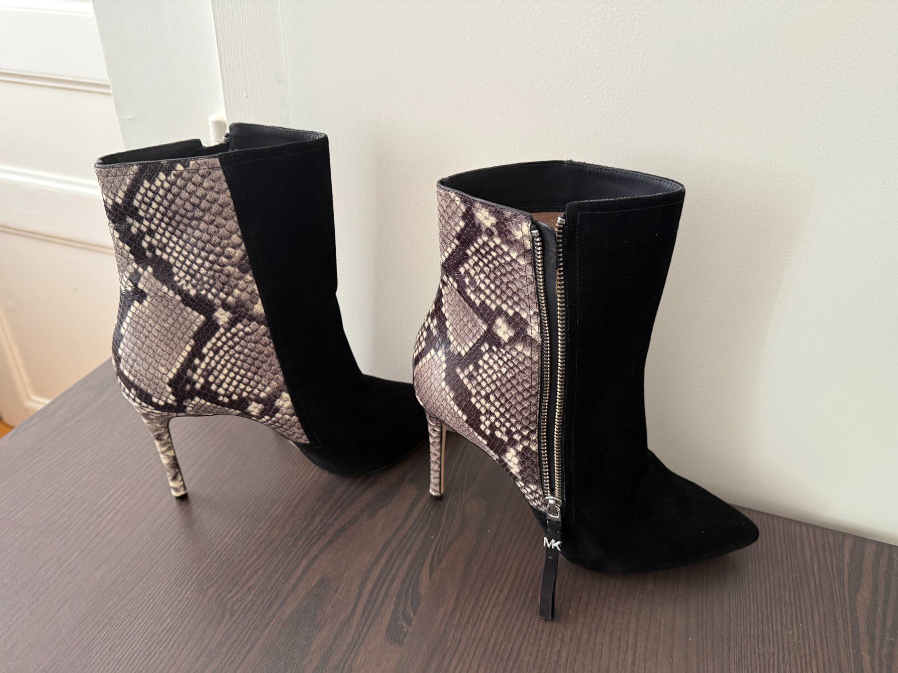 Michael Kors Scarpe da donna: 35. Bottines originales Michael Kors – Nuovo (secondo la descrizione) da Le Locle venduto da tchanatakoua