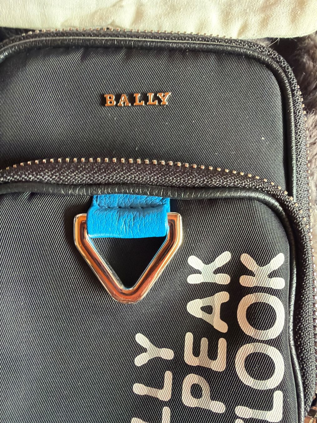 Bally Borse: Bally Peak Outlook Handy Tasche – Nuovo e nell'imballaggio originale da Vezia venduto da sidu03 7