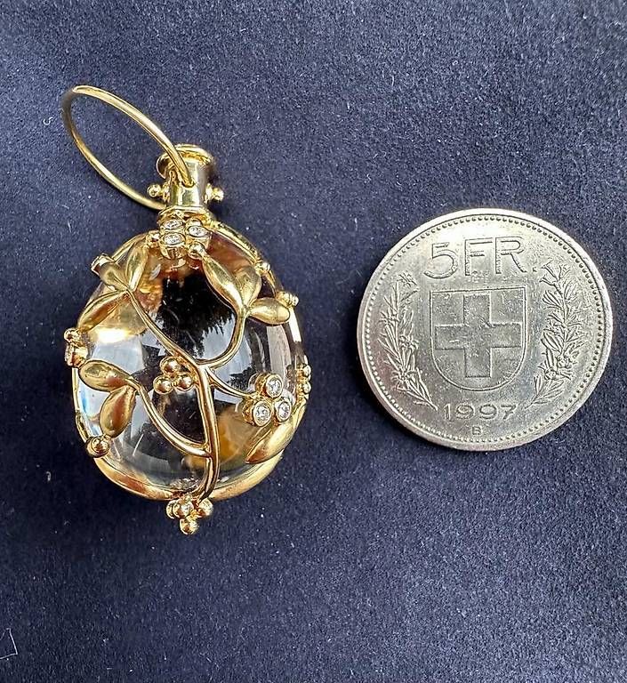 Ciondoli: Temple St. Claire Amulet 18K Large – Usato da Unterägeri venduto da mar_96hk 4