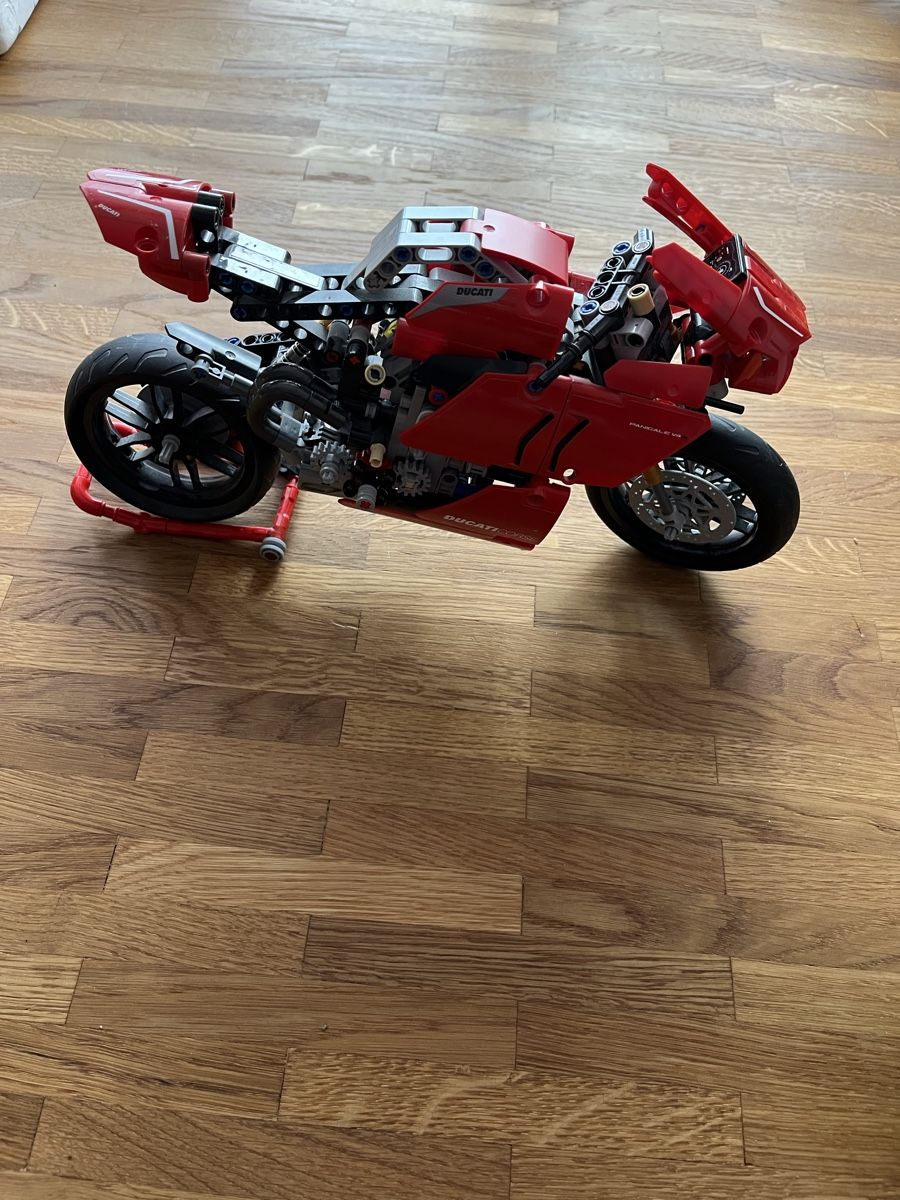 Lego Kit di costruzioni: Lego Marvel und Technik Konvult – Usato da Bern venduto da stef_ha 3