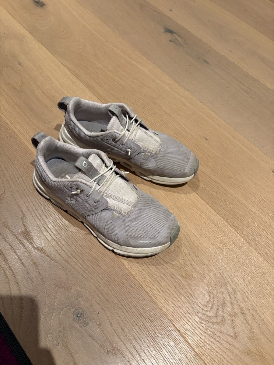 On Damenschuhe: On turn Schuhe Grösse 36 – Gebraucht aus Zufikon von pau_dj5m