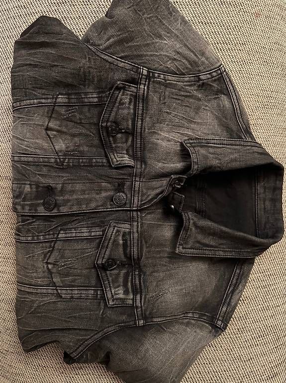 Giacche: Jeansjacke grau-schwaz (Gr. S) – Usato da Luzern venduto da el_duende 1