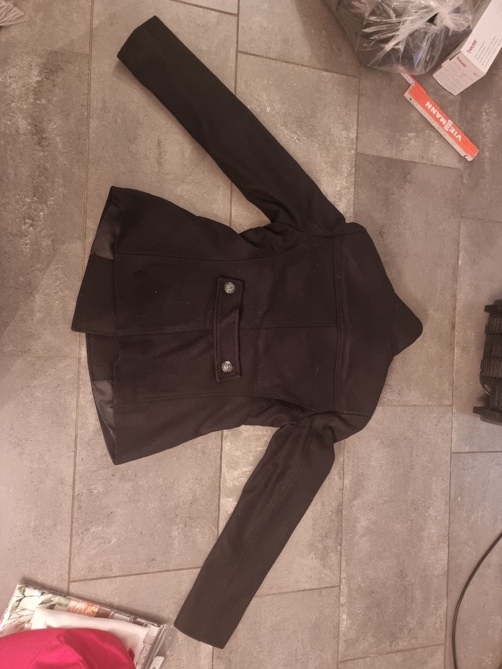 Cappotti: Schwarzer Wintermantel - Top Zustand, Grösse XL – Usato da Zweidlen venduto da VG159 5