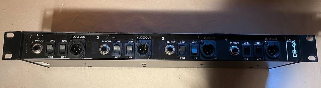 Musikinstrumente: ProCo DB-4A Quad Direct Box DI – Gebraucht aus Zürich von Ciccione88