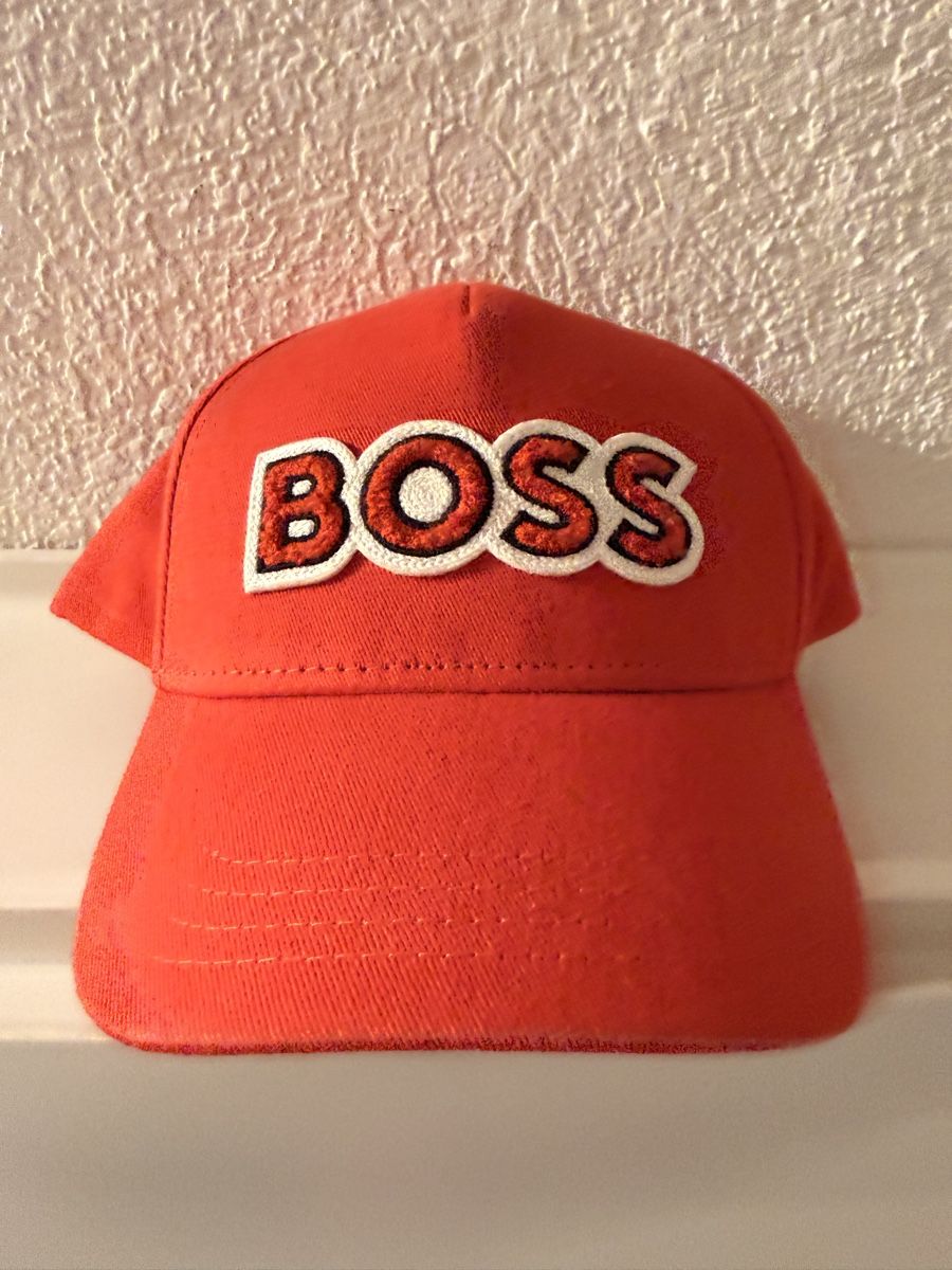 Hugo Boss Altro in  Abbigliamento & Accessori: Rote BOSS Cap - Neuwertig, ein Hingucker! – Usato da Wallbach venduto da Stefanie81