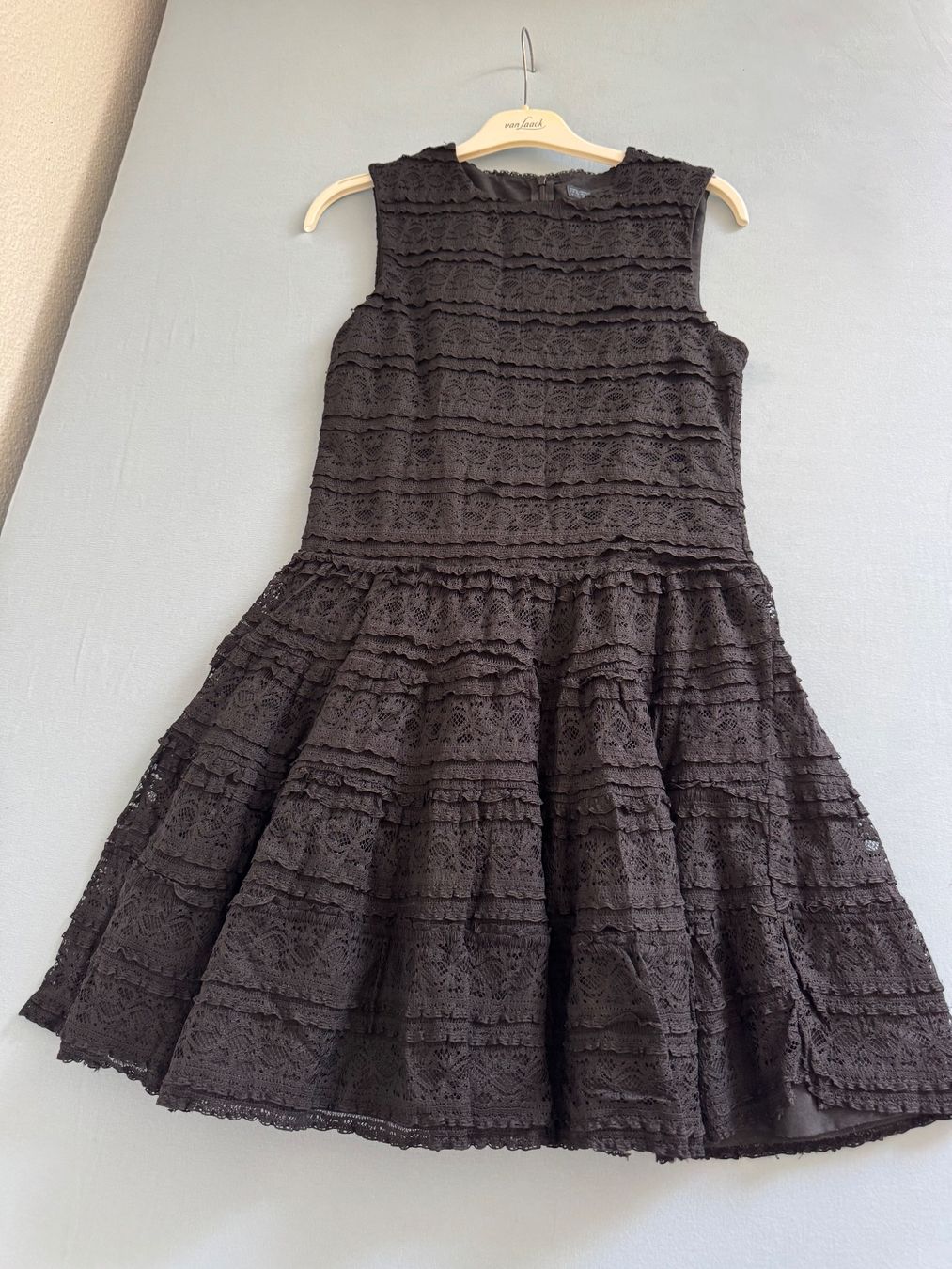Zara Robes: ZARA BASIC KLEID, GR. S, SCHWARZ, SPANISCHER STIL, ÄRMELLOS – D'occasion à Zürich par rolo66