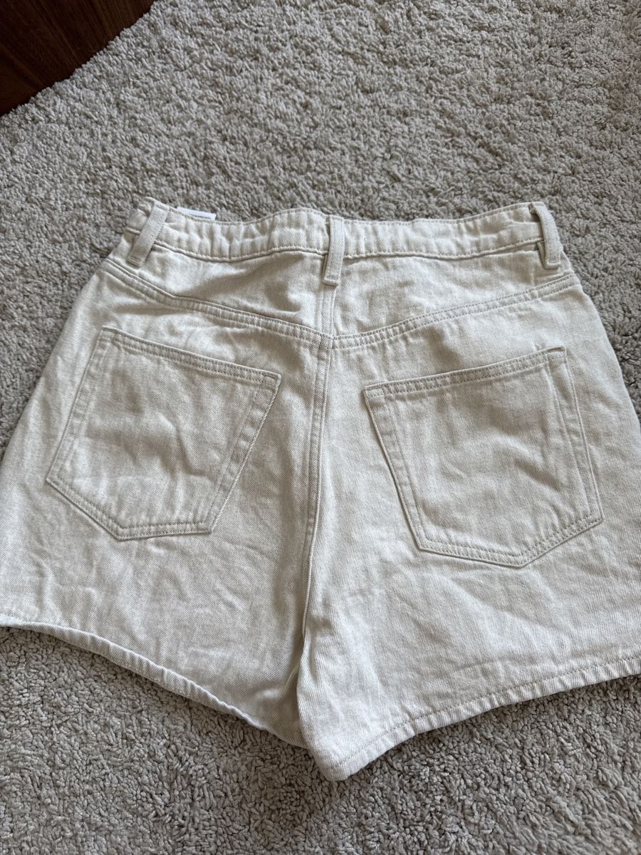 Other Stories Pantaloni: & other stories shorts – Nuovo (secondo la descrizione) da Bern venduto da FashionK92 1