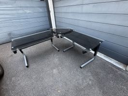 Eckschreibtisch schwarz Glas Metall guter Zustand