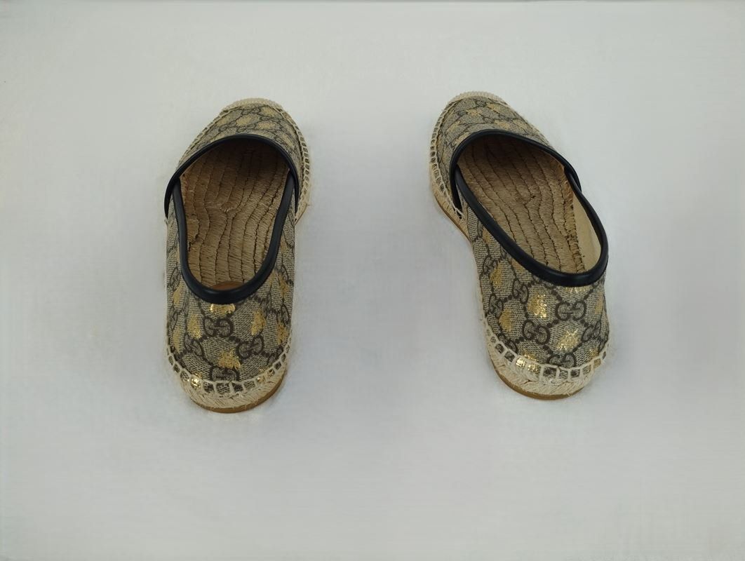 Gucci Scarpe da donna: GUCCI Slipper Gr.37 – Usato da Schübelbach venduto da Restwert_Schubelbach 3