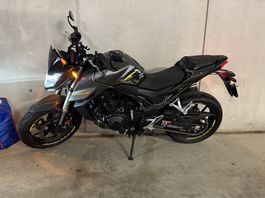 Honda Hornet Cb 750