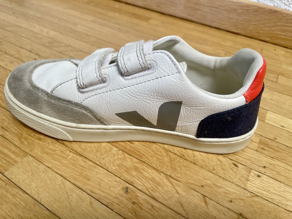 Veja Scarpe per ragazzi: Veja Schuhe Gr. 34 - beige/weiss – Usato da Männedorf venduto da ninaswiss 4