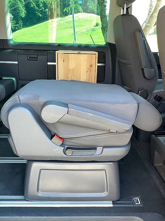 VW Alle Autoersatzteile: Original VW T5 Einzelsitz mit Drehfunktion und Isofix – Gebraucht aus Dicken von leonie_11 2