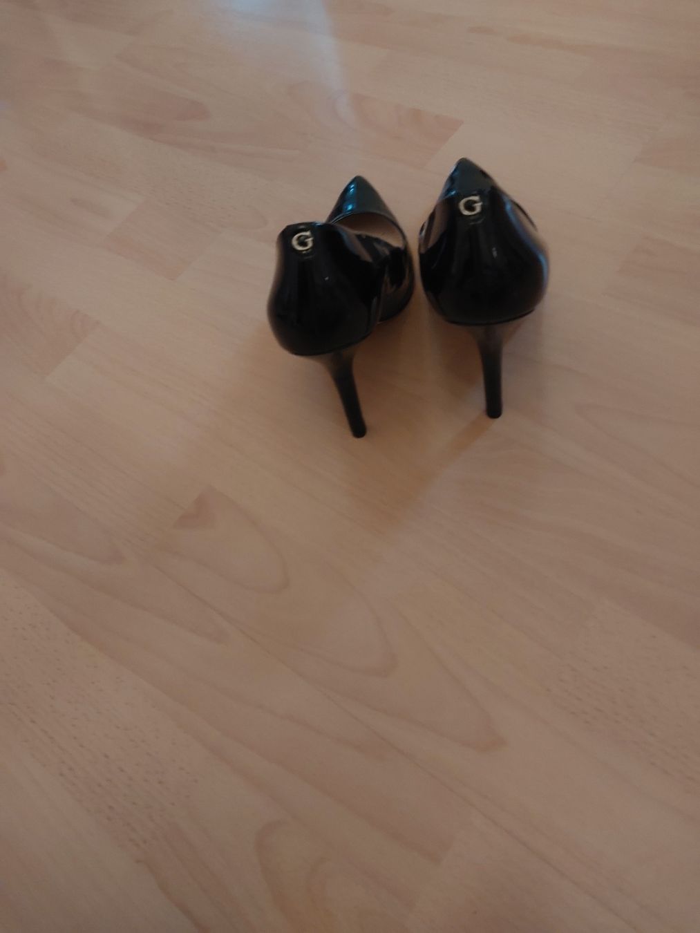 Damenschuhe: Guess Pumps Lackleder schwarz 40 – Neu (gemäss Beschreibung) aus Rorschach von von_gz5r 3