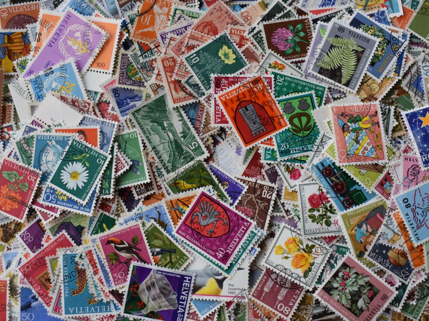 Alle Briefmarken: 1000 verschiedene Schweizer Marken      B2409B – Gebraucht aus Bettingen von Gluscht-Oase 6