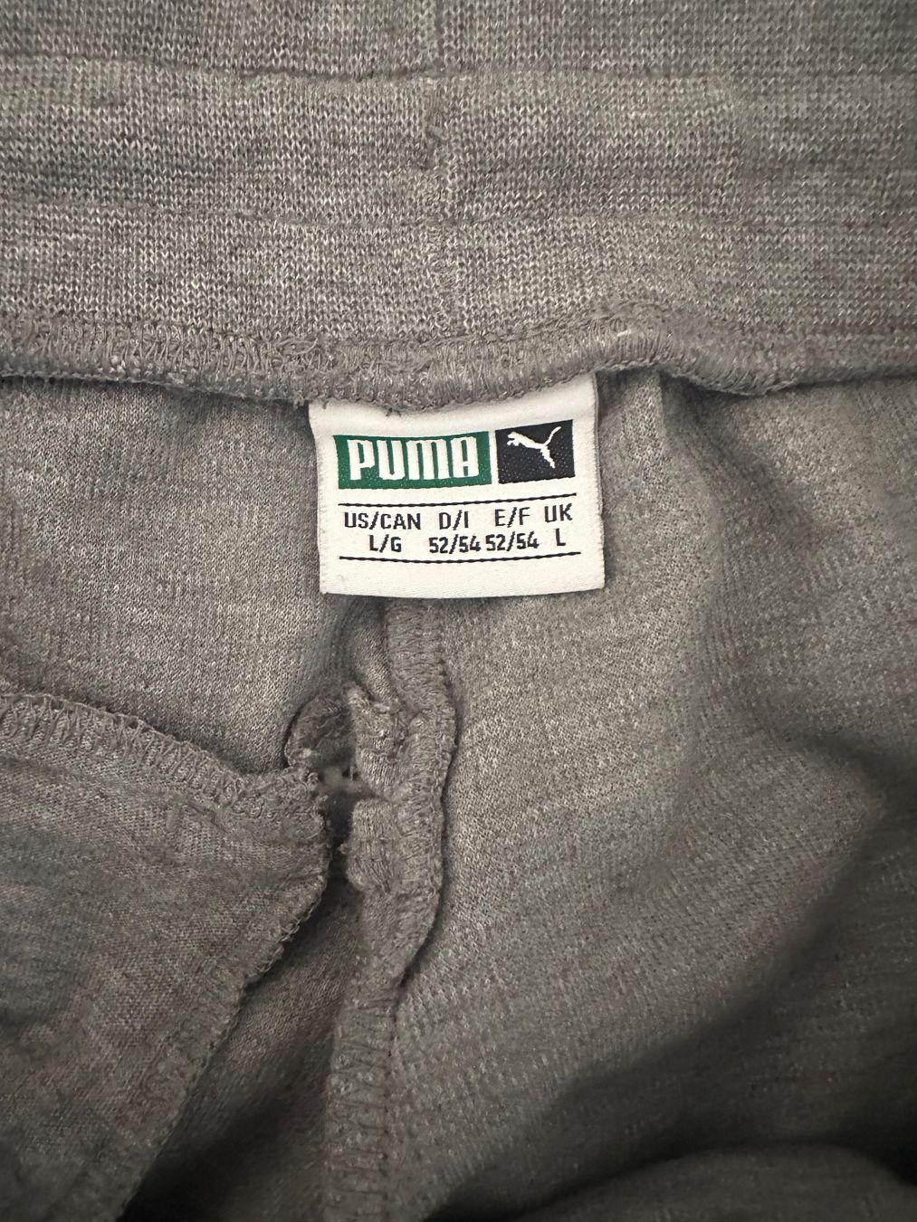Puma Pantaloni: Puma Trainingshose Grau, bequeme Freizeithose, Grösse M – Usato da Zürich venduto da Jocki02 7