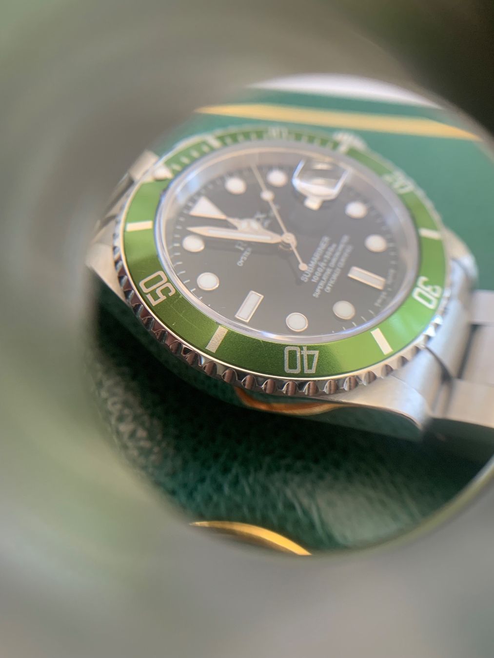 Rolex Orologi: Rolex Submariner Kermit FLAT 4 16610LV - CH-Fullset – Usato da Dotzigen venduto da 24SevenSwiss 1