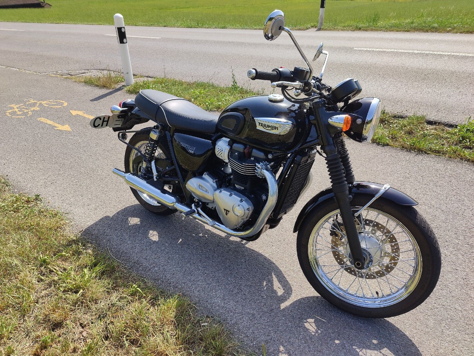 Triumph Strada: Triumph Bonneville T100 ABS 2017 – Usato da Rüti ZH venduto da Mazogg 1