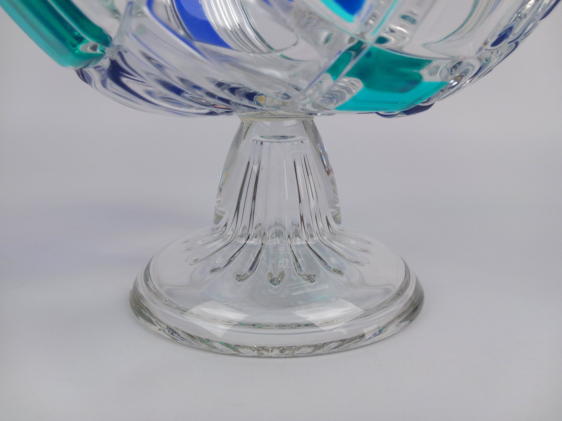 Schalen: Fussschale aus Glas strukturiert – Gebraucht aus Suhr von Restwert_Suhr 4