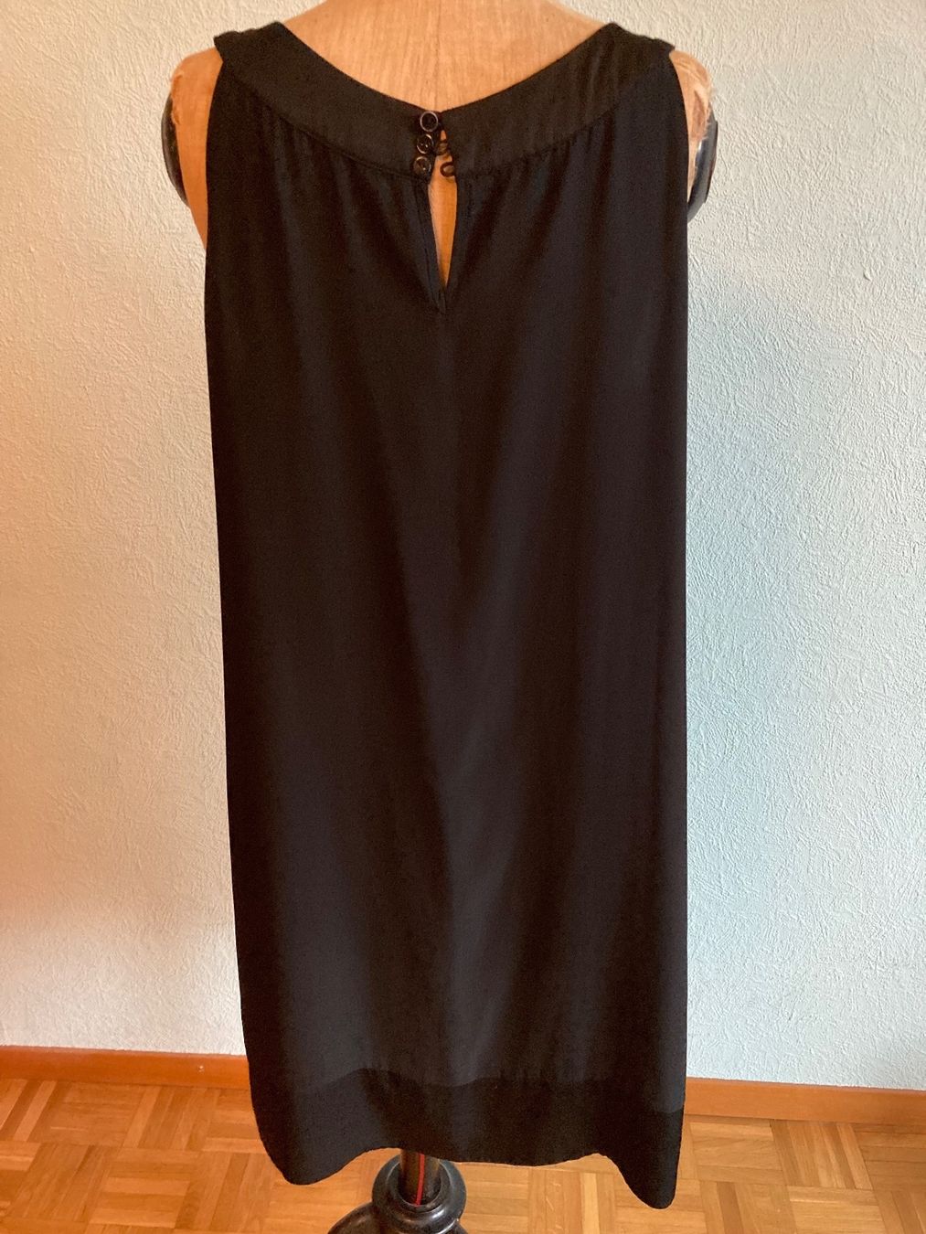 Vestiti: Petite robe noire t 42 – Usato da Genève venduto da ct_fqr8 1