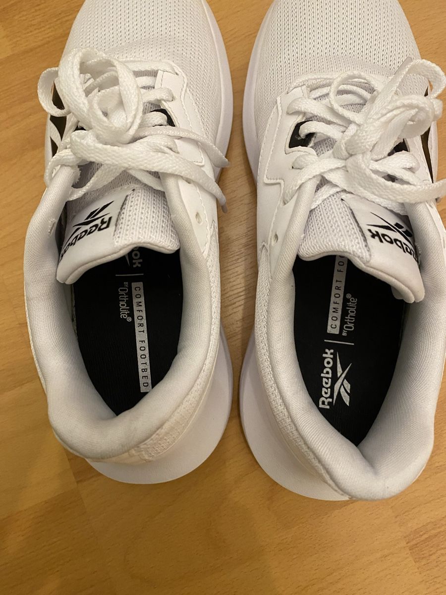 Reebok Scarpe da donna: Reebok Sneakers Gr. 37.5 – Usato da Domat/Ems venduto da dar_7zjn 3