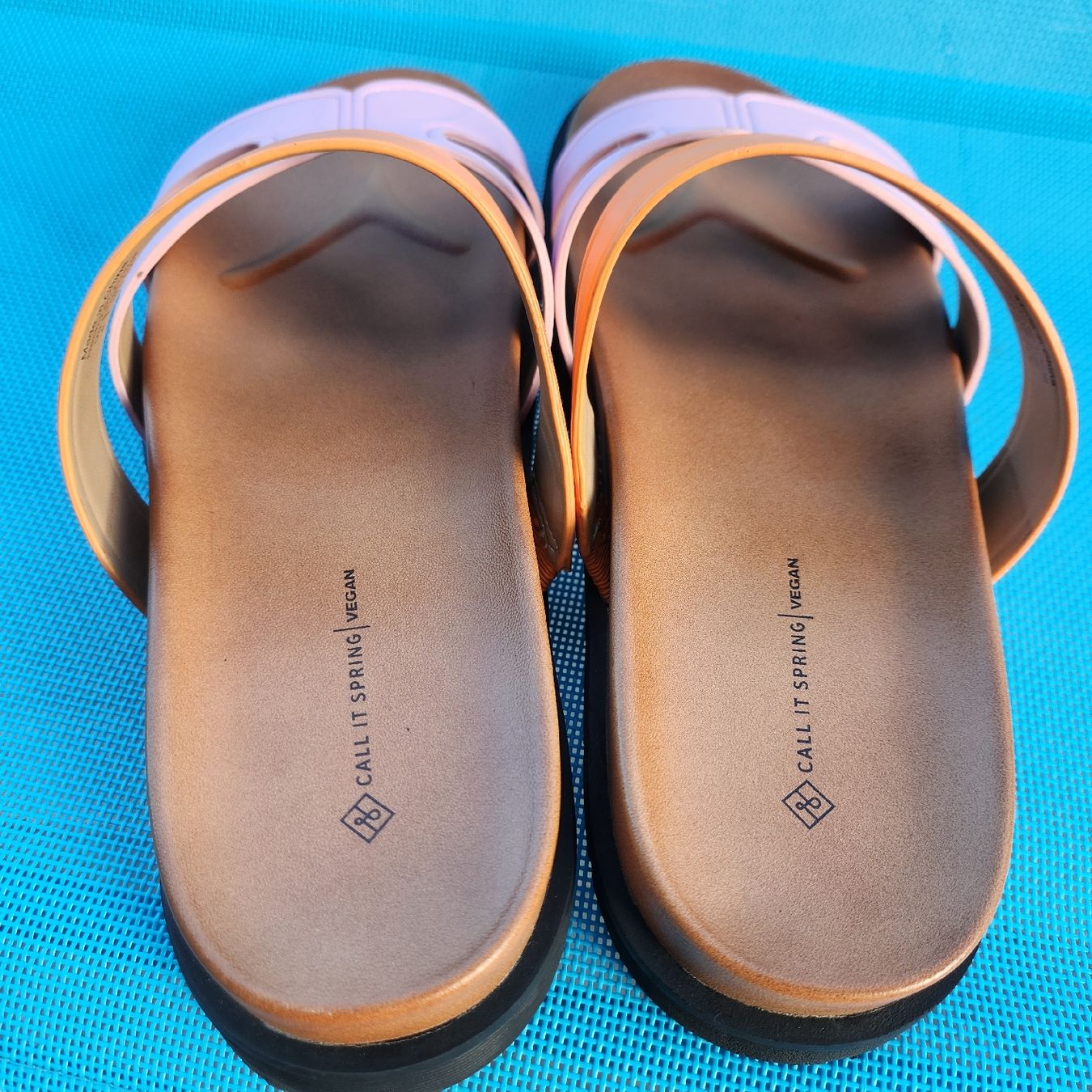 Chaussures femmes: Pantoletten vegan, Gr. 38 – D'occasion à Forch par ang_bhq6 1