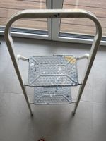 Klapptritt mit 2 Stufen / Haushaltsleiter (weiss/silber)