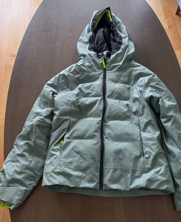 Decathlon Jacken & Mäntel: Blouson / veste de ski Wedze 12 ans – Gebraucht aus Morges von ced_7fmf