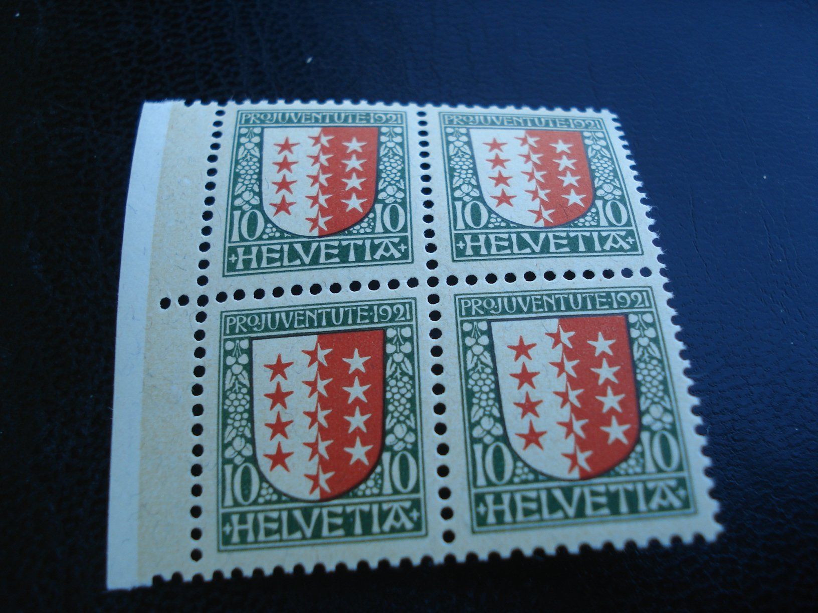 Tutti i francobolli: Pro Juventute 1921, 4erblock Wäppli Wallis ** – Usato da Niederwil AG venduto da morostahu