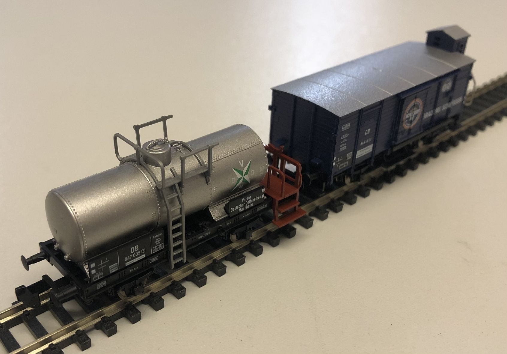 Fleischmann Modellini di ferrovie: Fleischmann N / 8359 + 8426 / DB / Güterwagen-Set - 05 – Nuovo e nell'imballaggio originale da Eggersriet venduto da uncletoni 5
