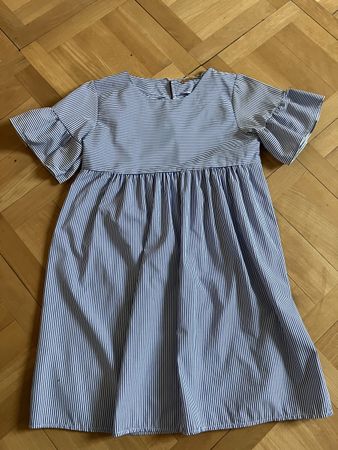Kleid gestreift