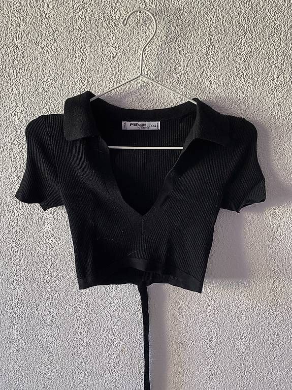 T-shirt: Schwarzes Shirt zum Binden – Usato da Wahlen b. Laufen venduto da Jeanine_T 2