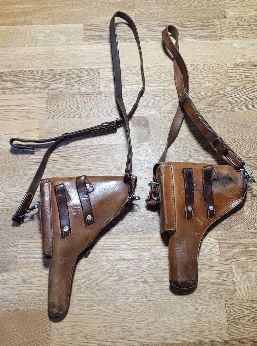 Schweizer Armee Alle Werkzeuge: Pistolenholster – Gebraucht aus Sachseln von Nagelschuh 1