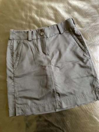 NIKE GOLF ROCK, GR. 34, NAVY, SO BEQUEM, SUPER ZUSTAND!