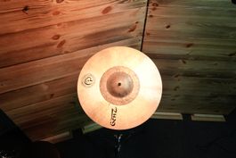 Pergamon Gen Z crash 16"
