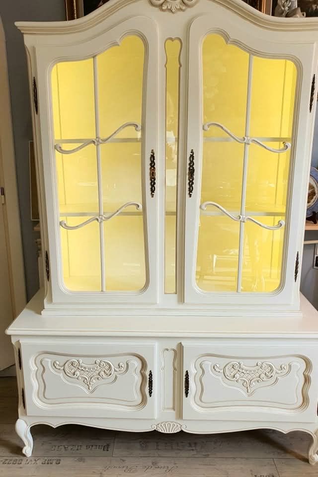 Buffets: Dish cabinet commode antique – D'occasion à lugano par chi_8cgs