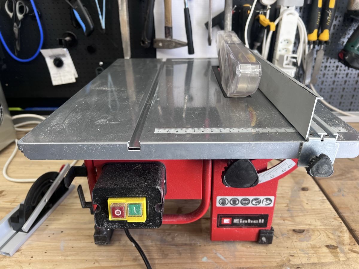 Einhell Seghe: Scie circulaire de table Einhell TC-TS 200 en bon état – Usato da Prangins venduto da AndreGB 2