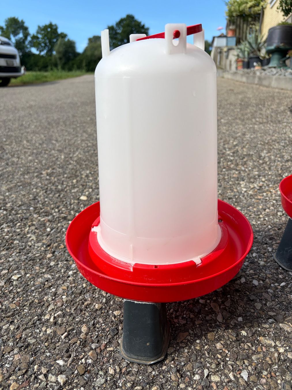 Contenitori & Simili: Wasserspender für Vögel – Usato da Nottwil venduto da Frontal 1